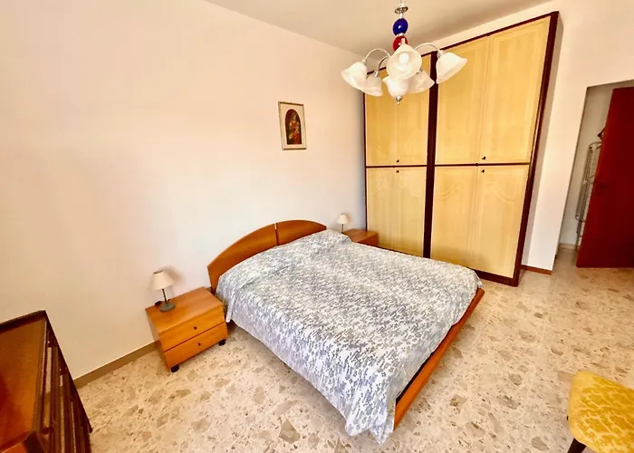 Trilo Antonio Ampio In Centro A Apartment *
